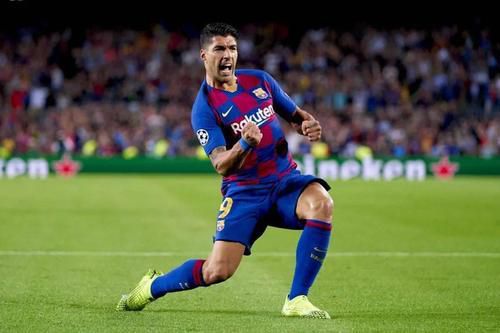 工作日大盘小幅回升 《七号房的礼物》等新片上榜 2020-10-16 10月15日,全国院线总票房报收6015万,较前日涨幅0.Chewbacca)以及大反派Kylo Ren等现身首映吸引众人视线。